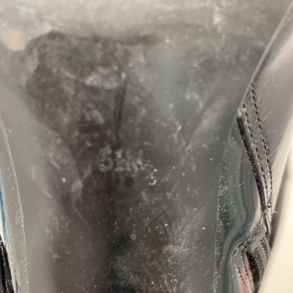 Pointed Toe Shiny Buckle Witch Booties From early 2000’s - Picture 7 of 7